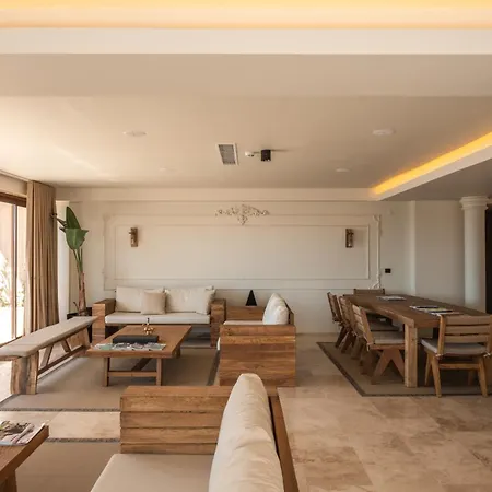 Hotel Voger Ayasaranda *