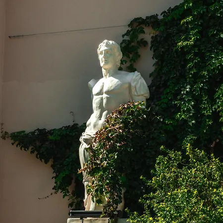 Lsaranda House 16 Adult Only Hotel