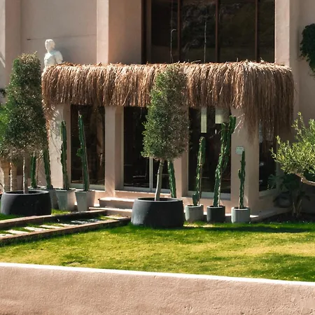 Lsaranda House 16 Adult Only Hotel